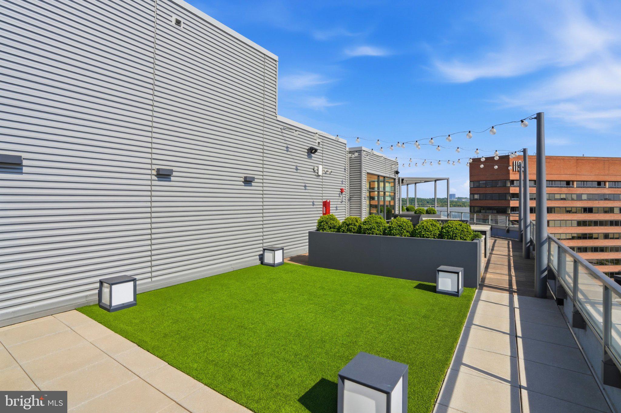 1201 N ROYAL STREET 206