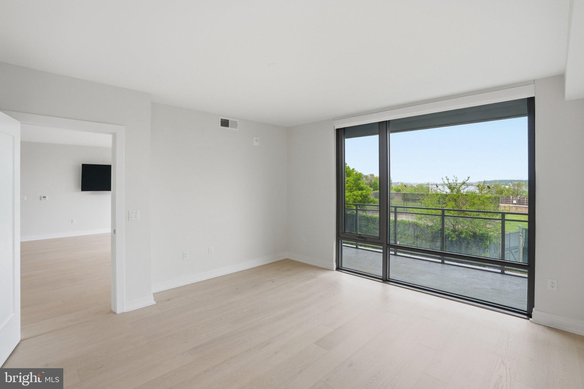 1201 N ROYAL STREET 206