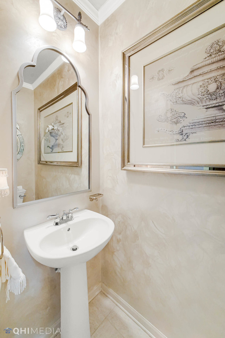 12965 Kensington Drive