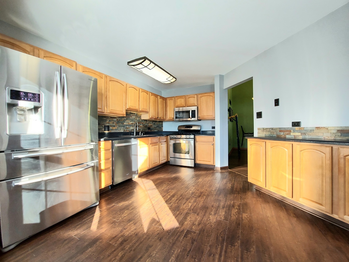 14009 Cambridge Circle