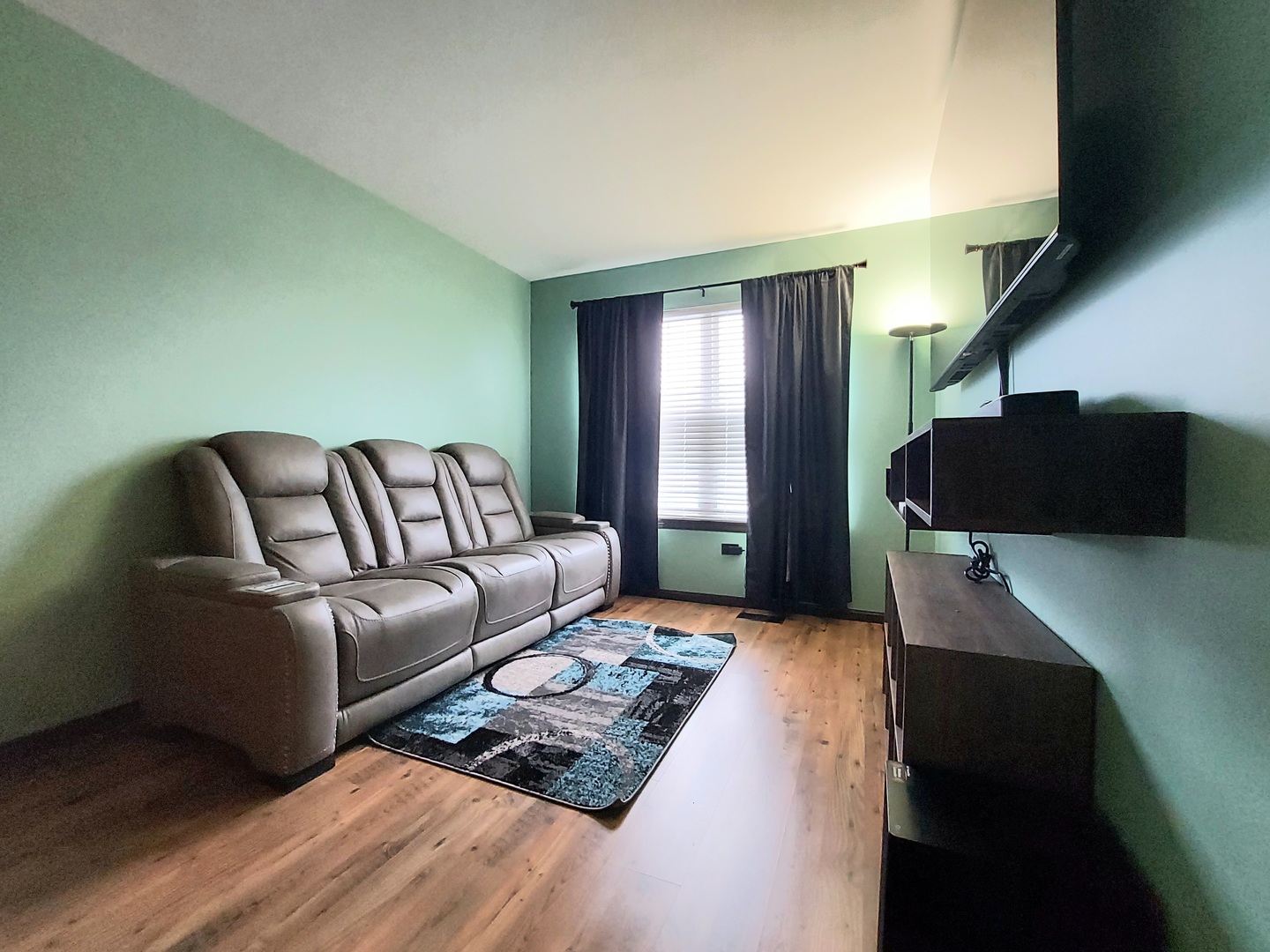 14009 Cambridge Circle