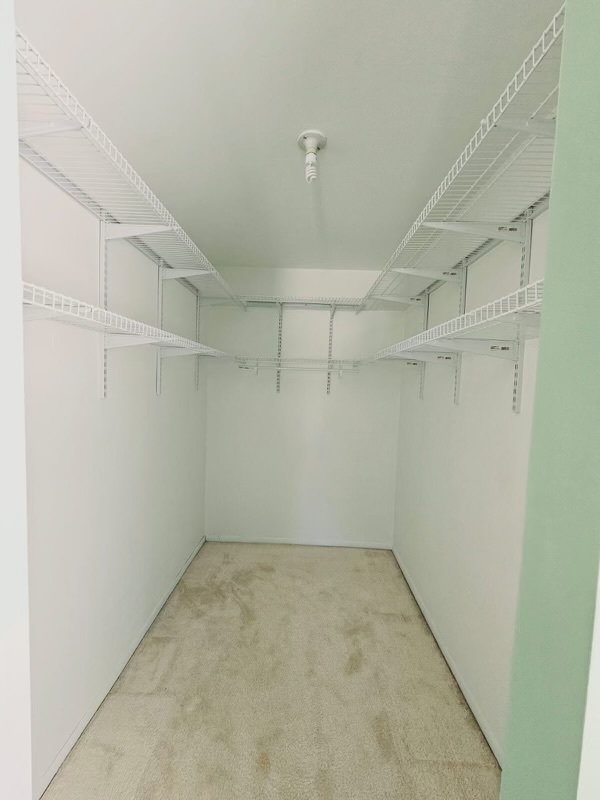 6190 Pinewood Court Unit: 203