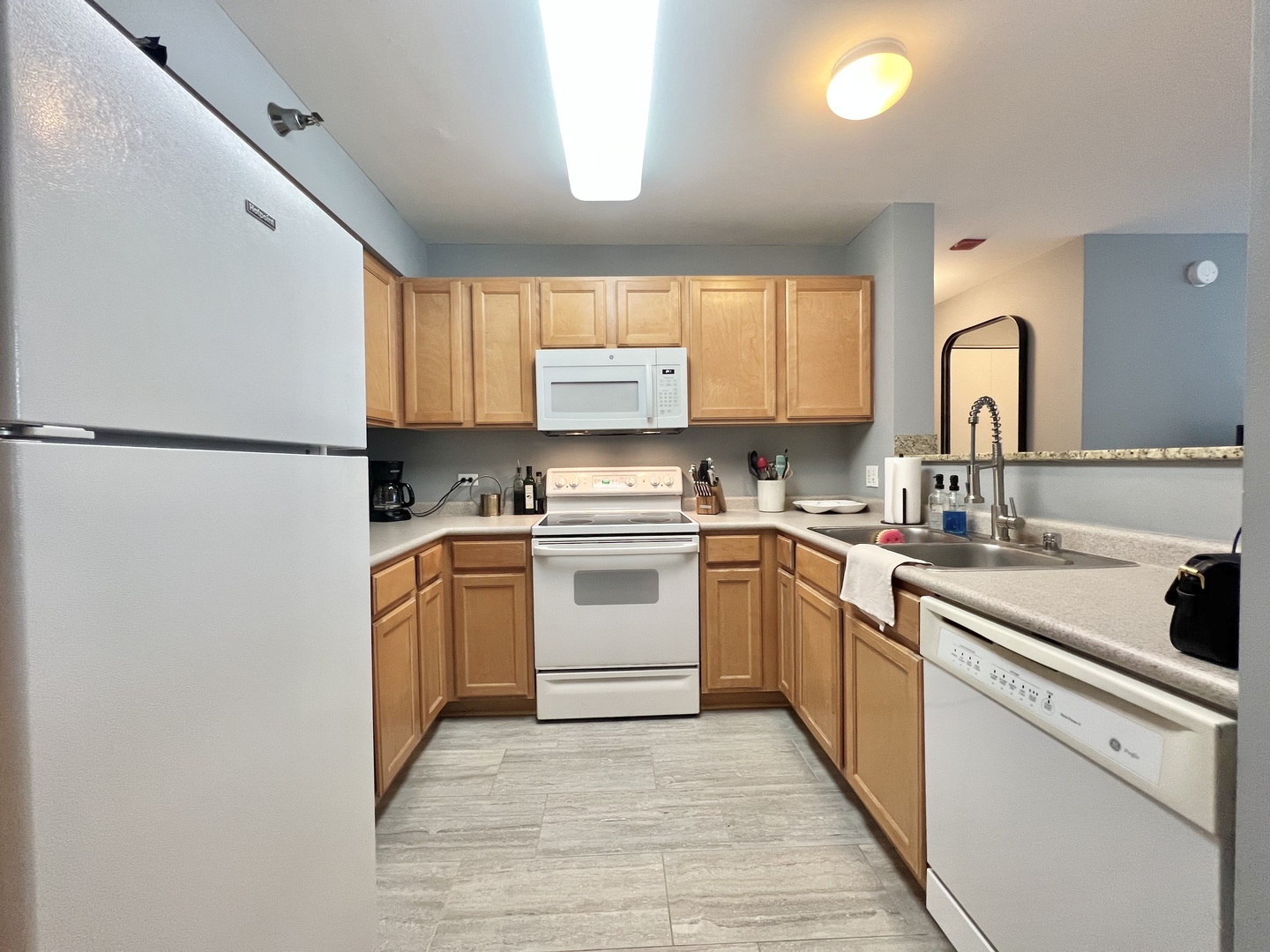 345 N La Salle Drive Unit: 1805
