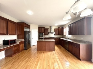 2835 Forest Creek Lane