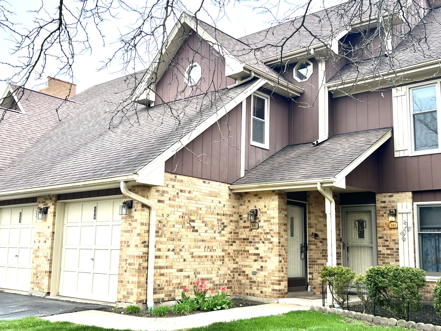 504 Country Lane Unit: 504