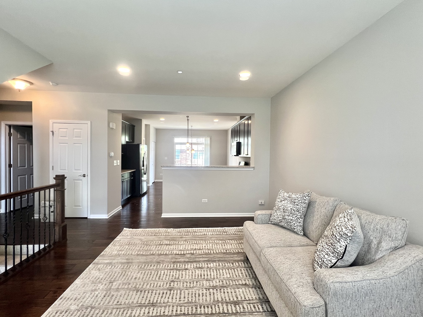 4182 Royal Mews Circle