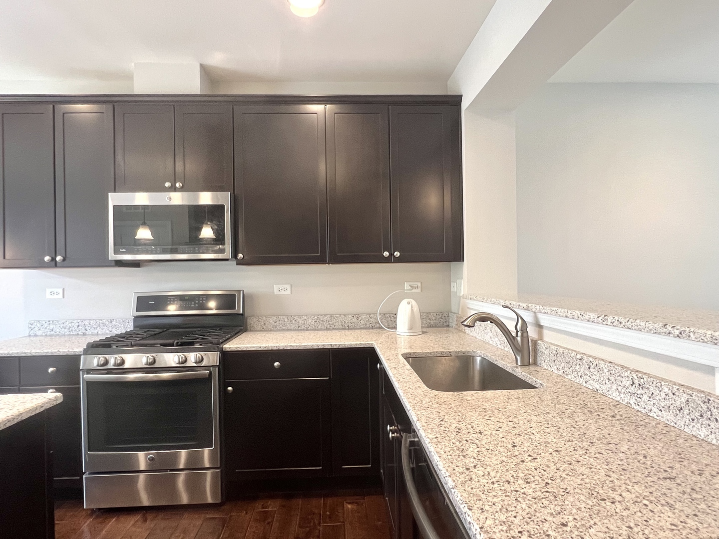 4182 Royal Mews Circle