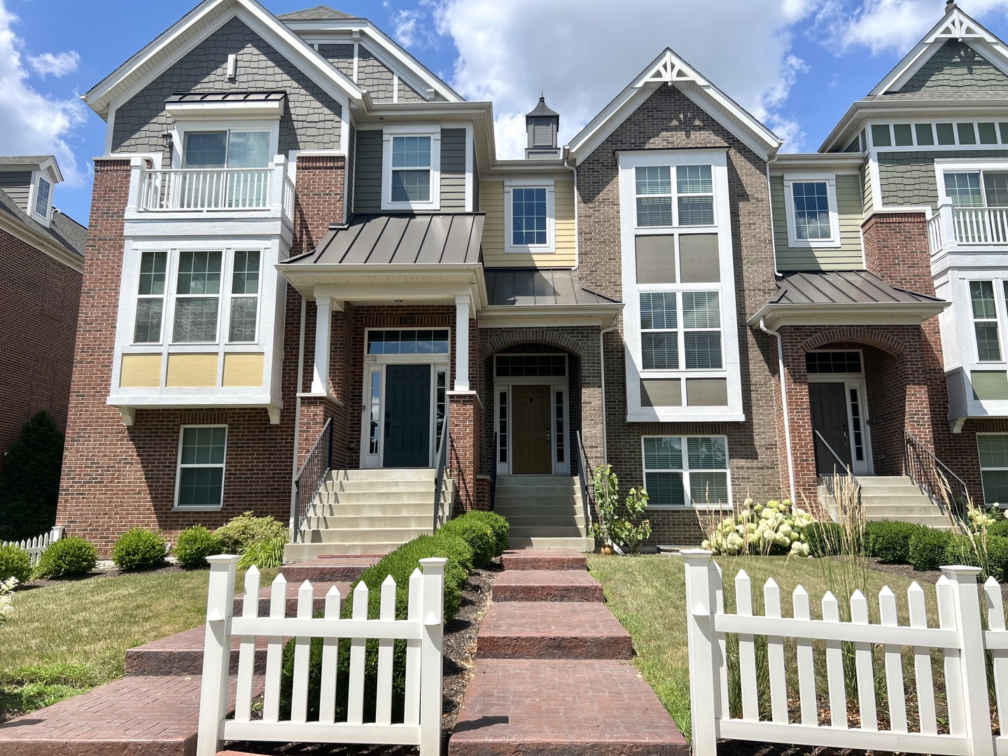 4182 Royal Mews Circle