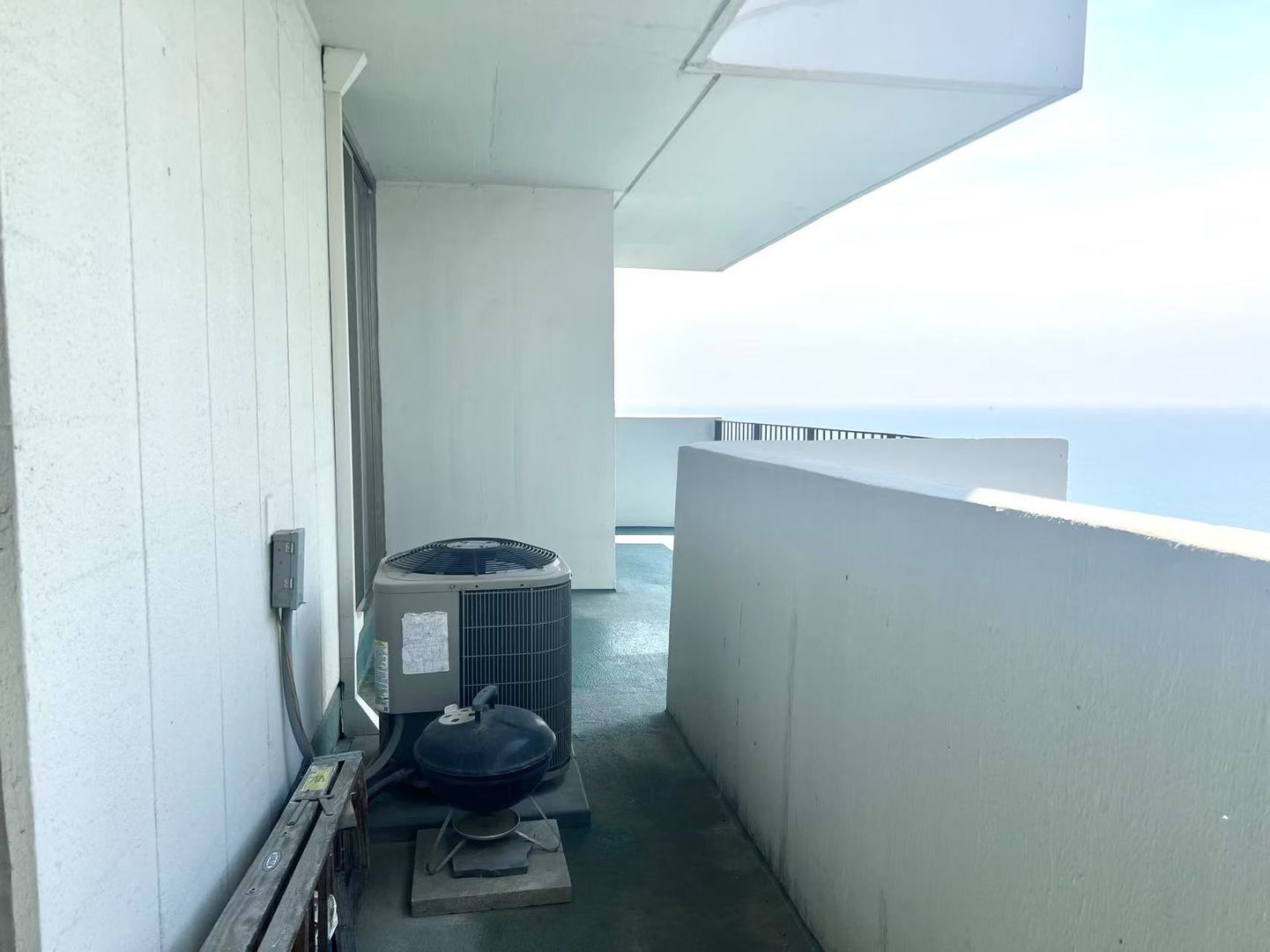 6033 N SHERIDAN Road Unit: 27C