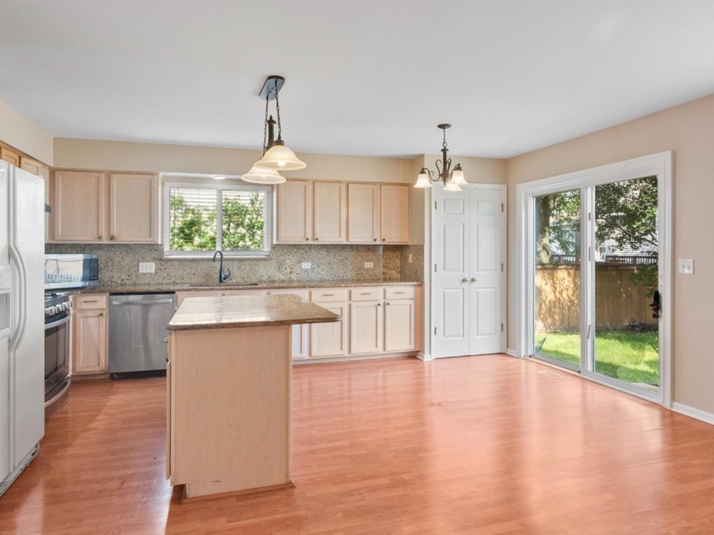 2607 Flagstone Circle