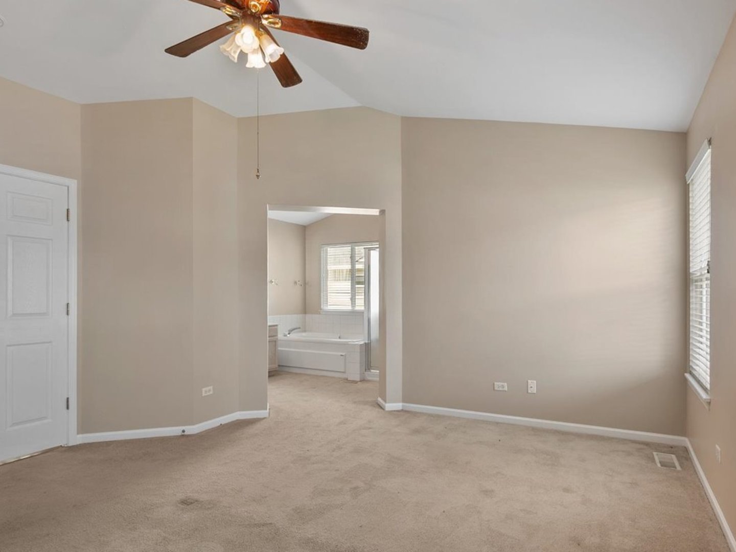 2607 Flagstone Circle