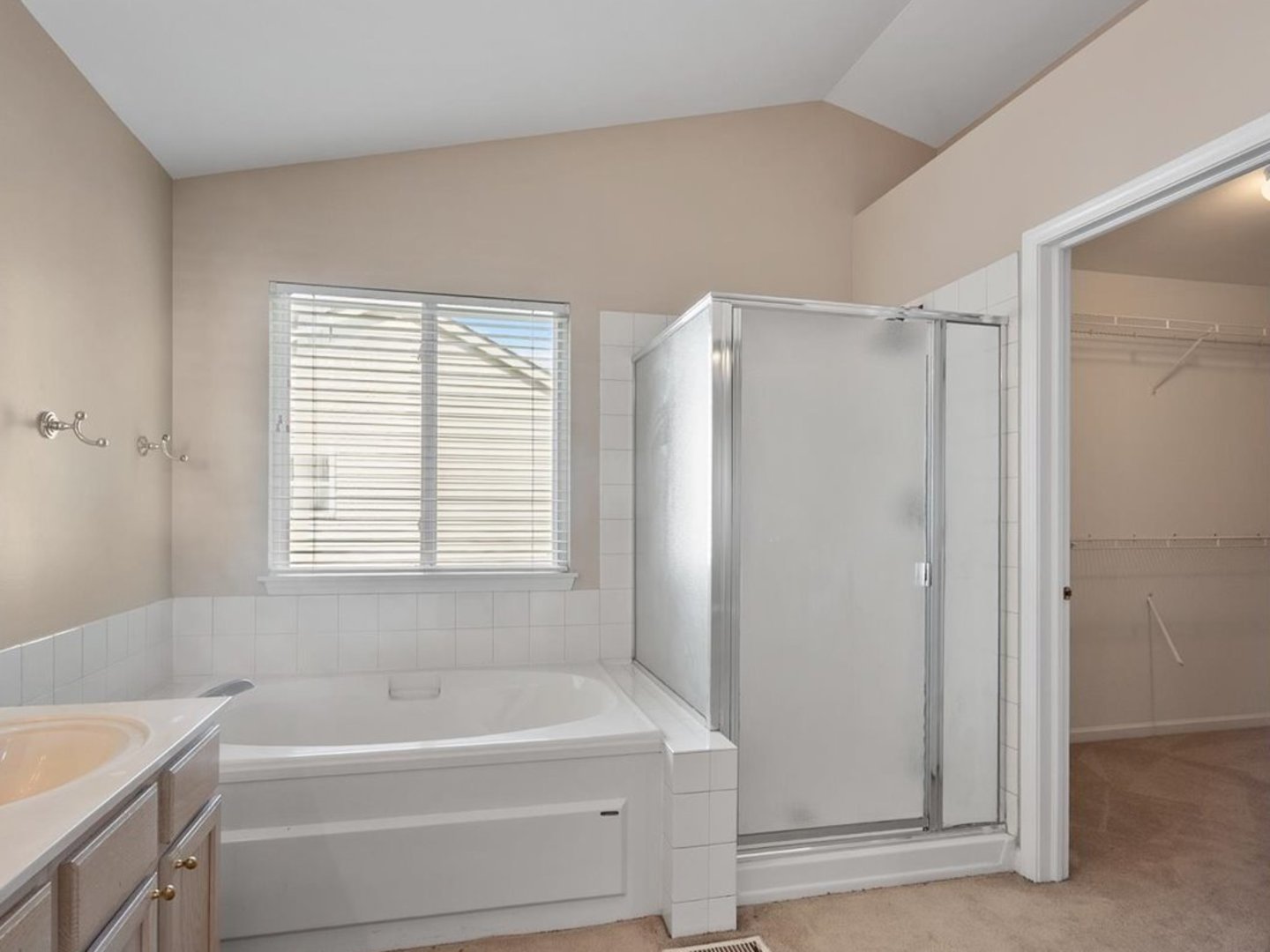 2607 Flagstone Circle