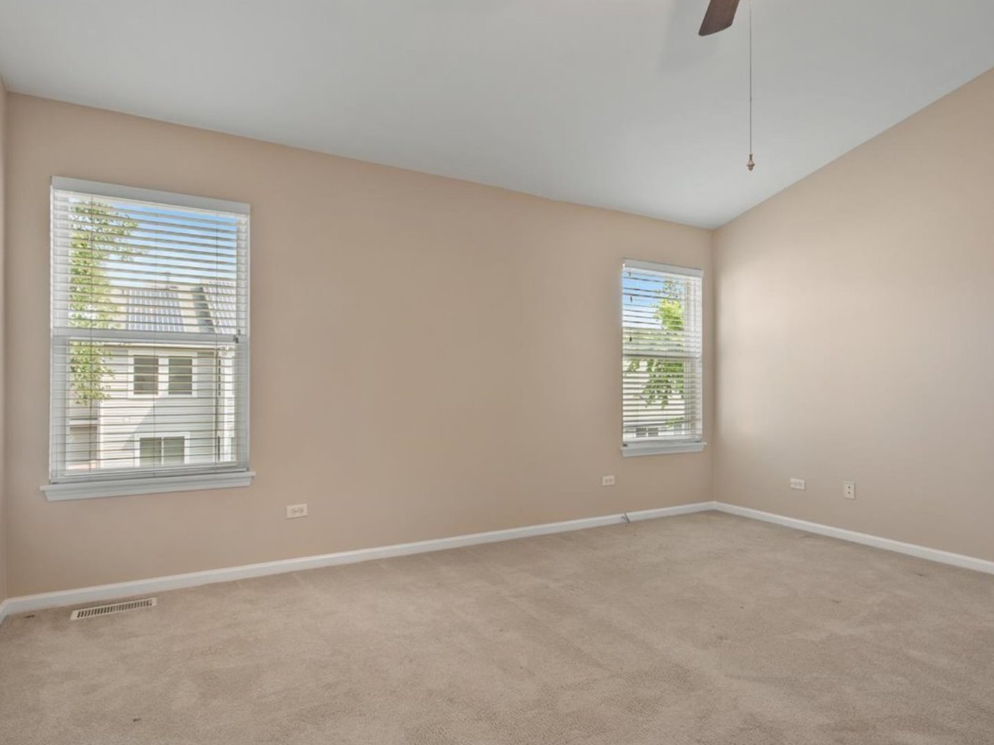 2607 Flagstone Circle