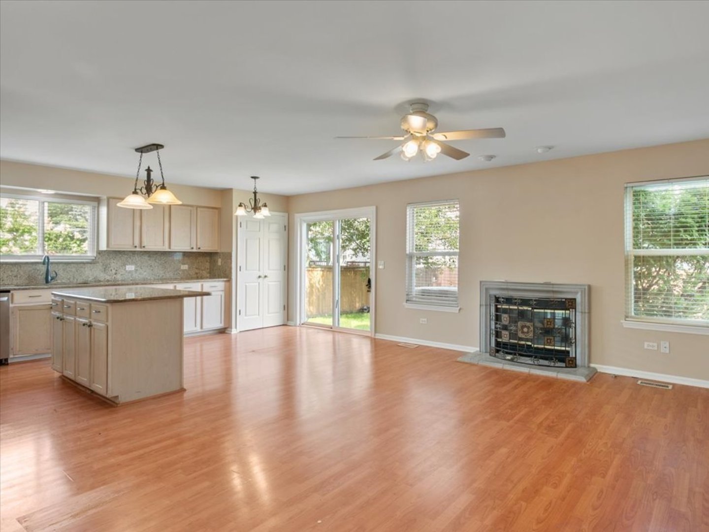 2607 Flagstone Circle