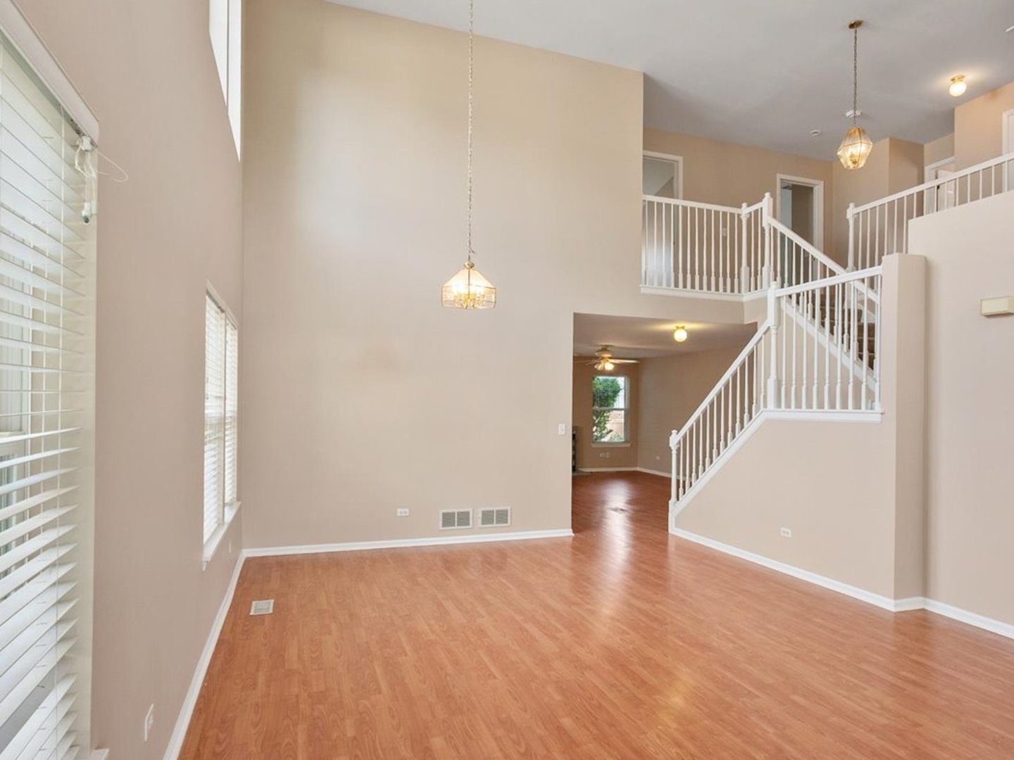 2607 Flagstone Circle