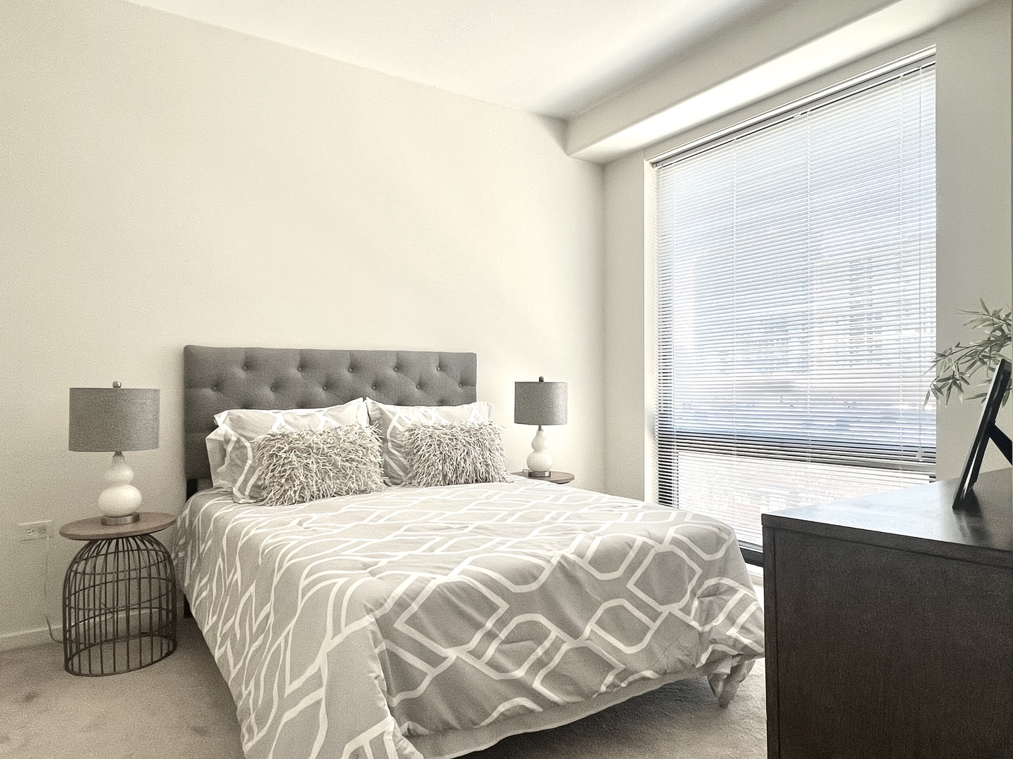 1 E 8th Street Unit: 307