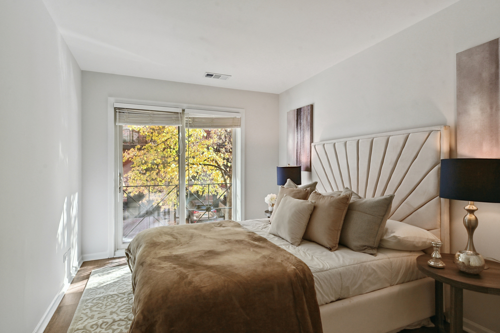 2040 N Sedgwick Street Unit: H