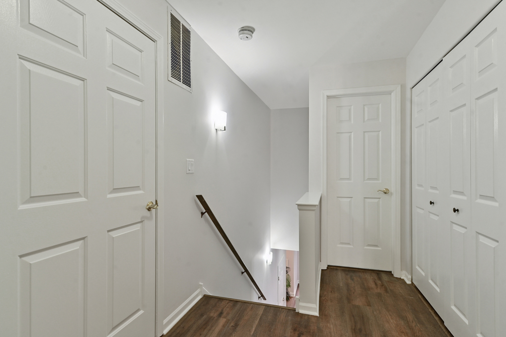 2040 N Sedgwick Street Unit: H