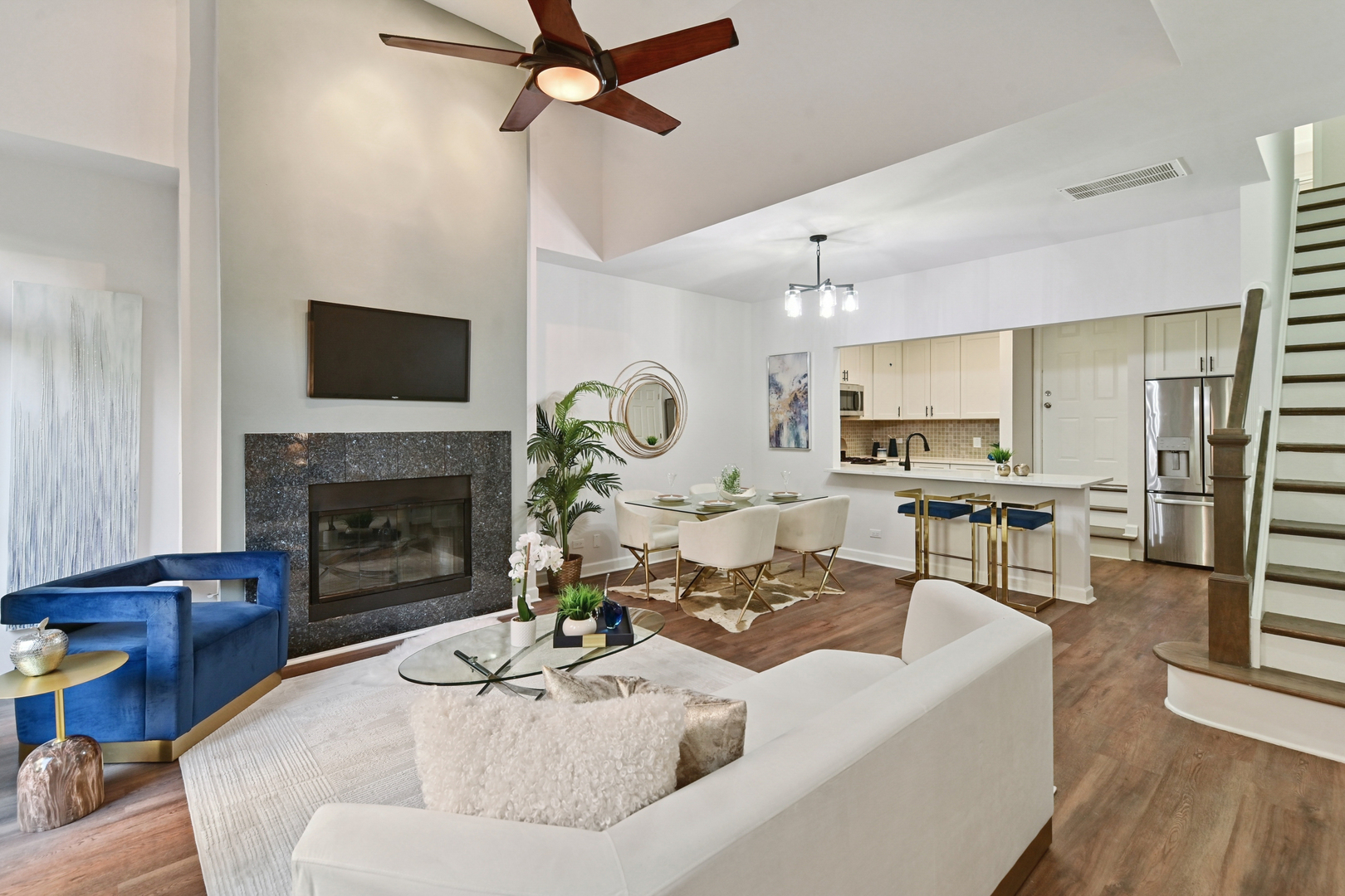 2040 N Sedgwick Street Unit: H