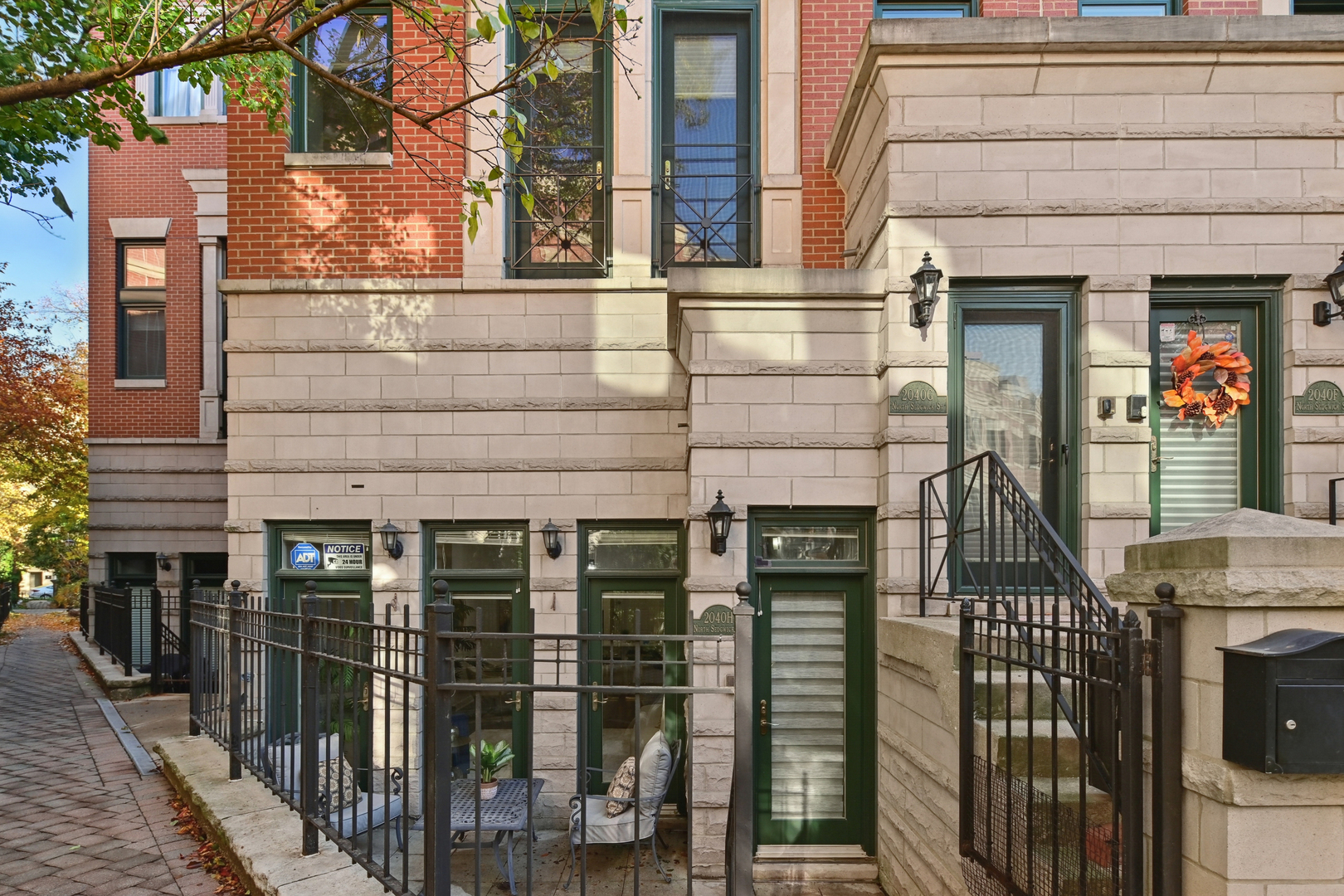 2040 N Sedgwick Street Unit: H