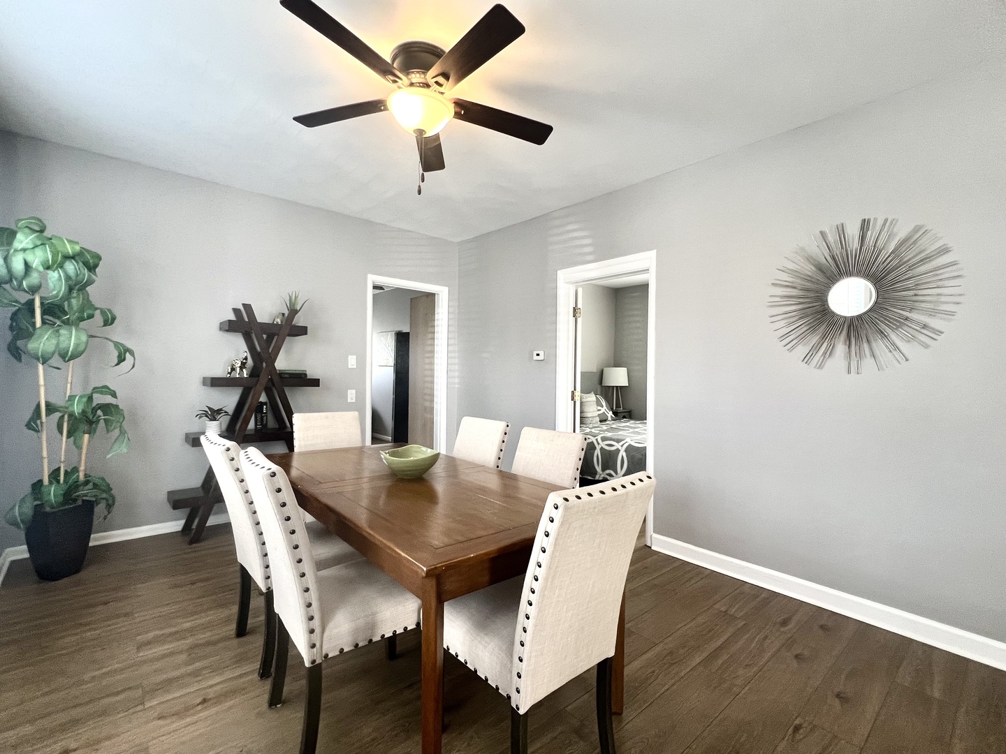 7113 Clarendon Hills Road