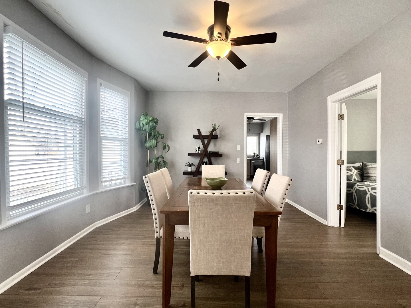 7113 Clarendon Hills Road