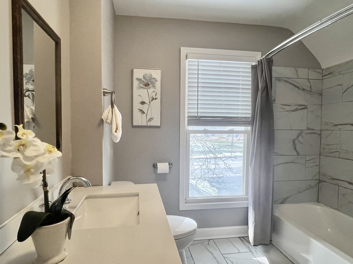 7113 Clarendon Hills Road