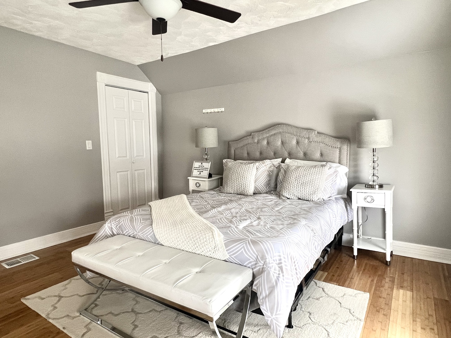 7113 Clarendon Hills Road