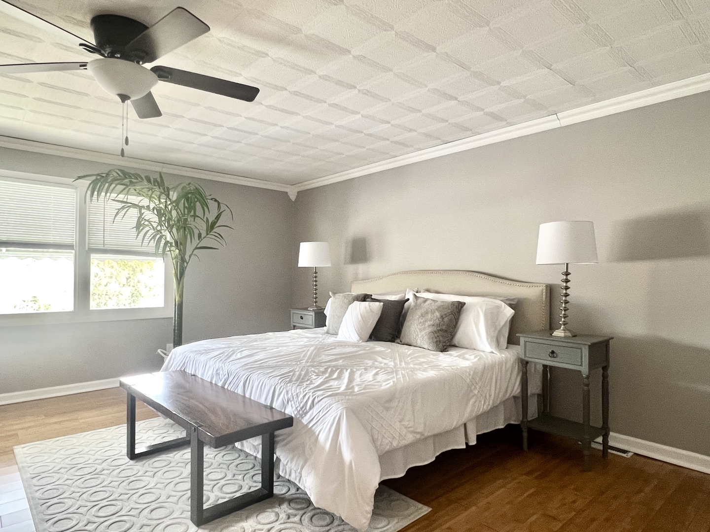 7113 Clarendon Hills Road