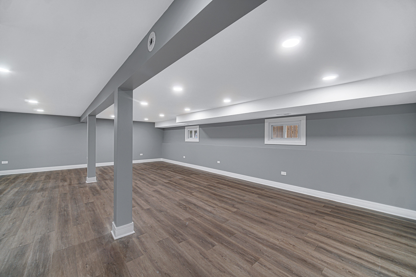 2219 N 74th Court