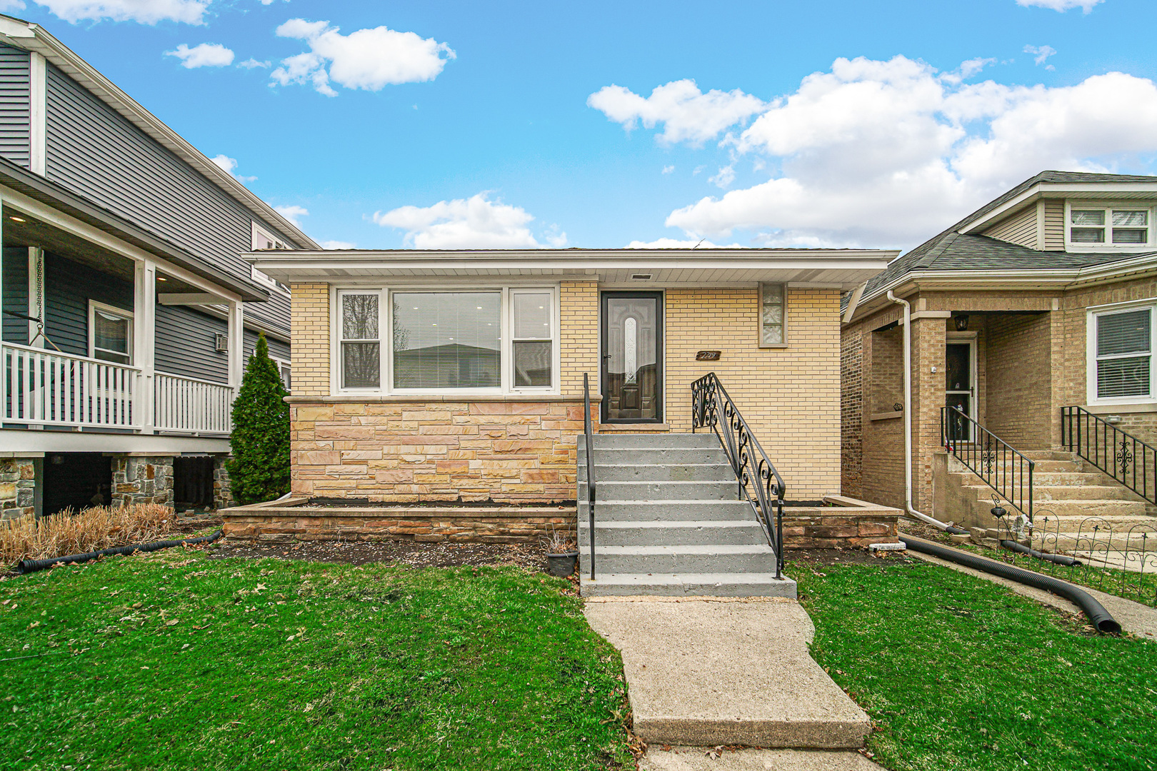 2219 N 74th Court
