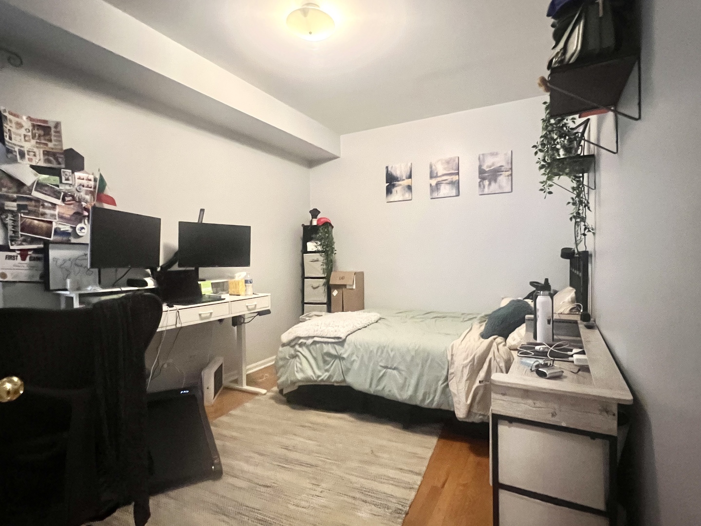 1522 N Bosworth Avenue Unit: 2