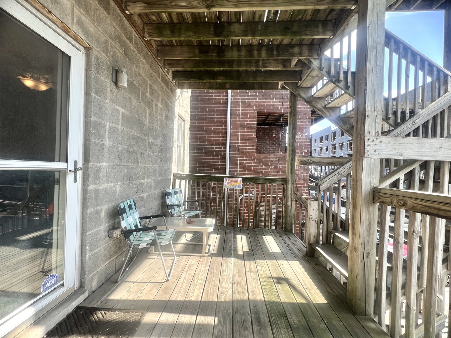 1522 N Bosworth Avenue Unit: 2