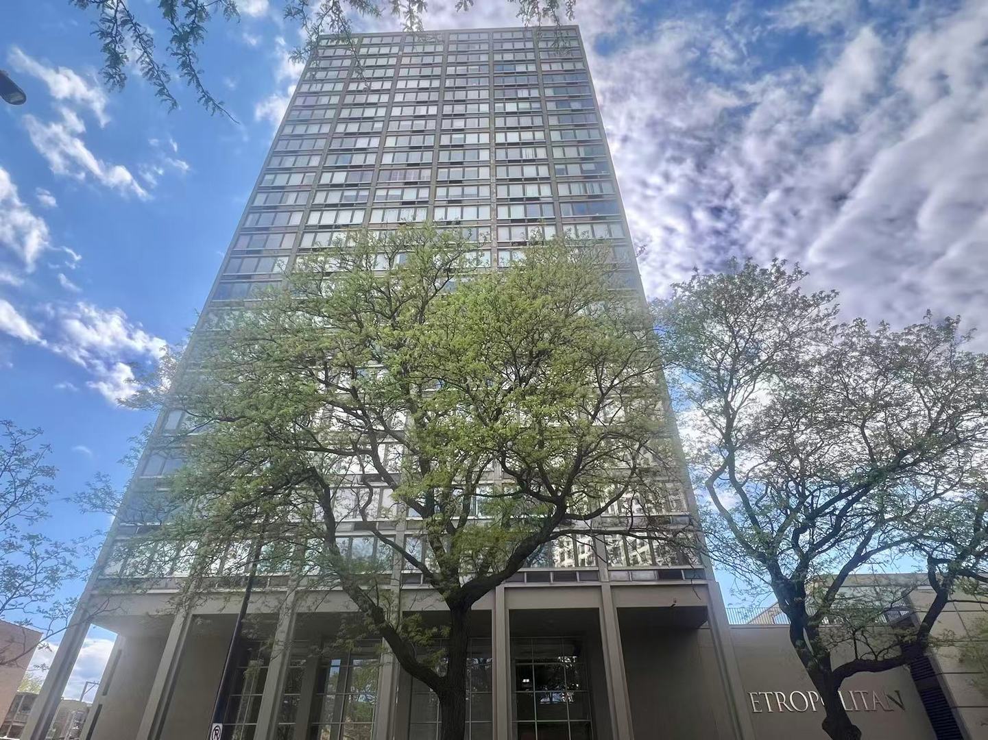 5320 N Sheridan Road Unit: 2203