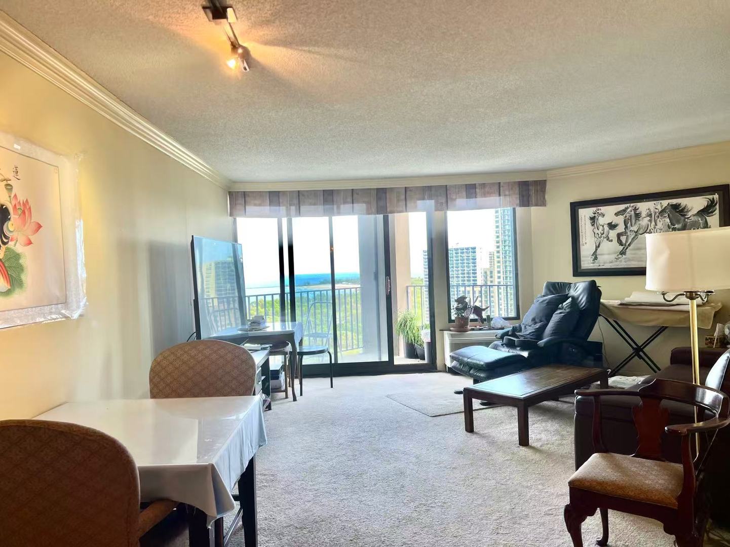 5320 N Sheridan Road Unit: 2203