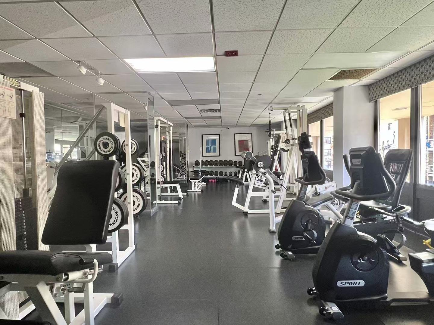 5320 N Sheridan Road Unit: 2203