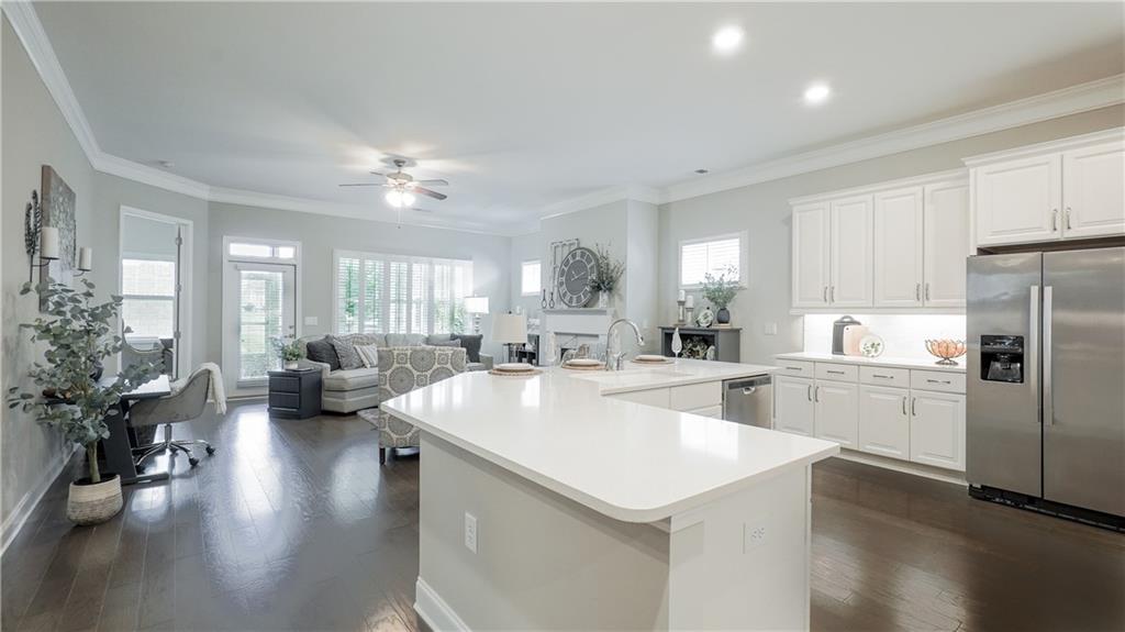 2625 Essex Glen Cove