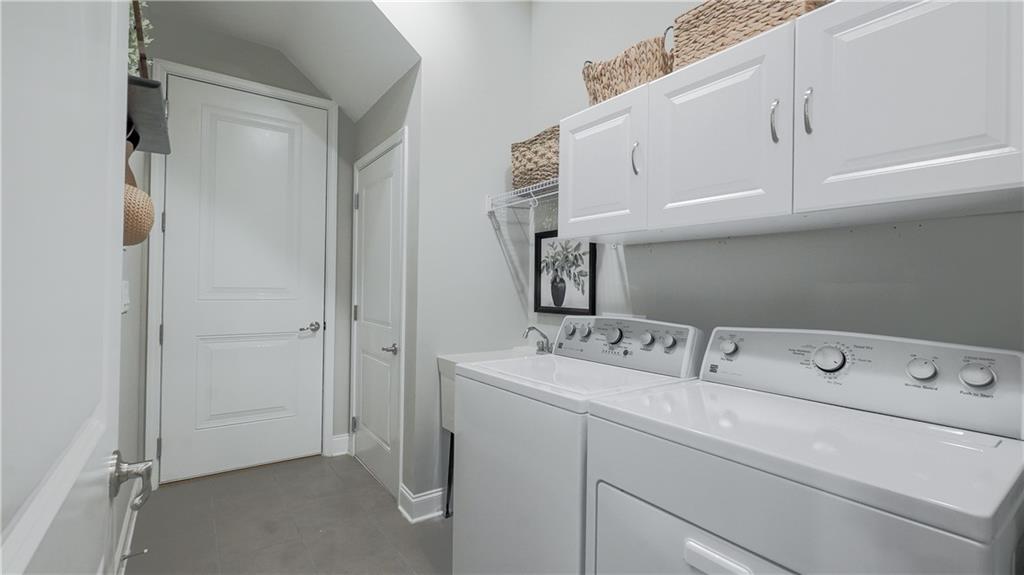 2625 Essex Glen Cove