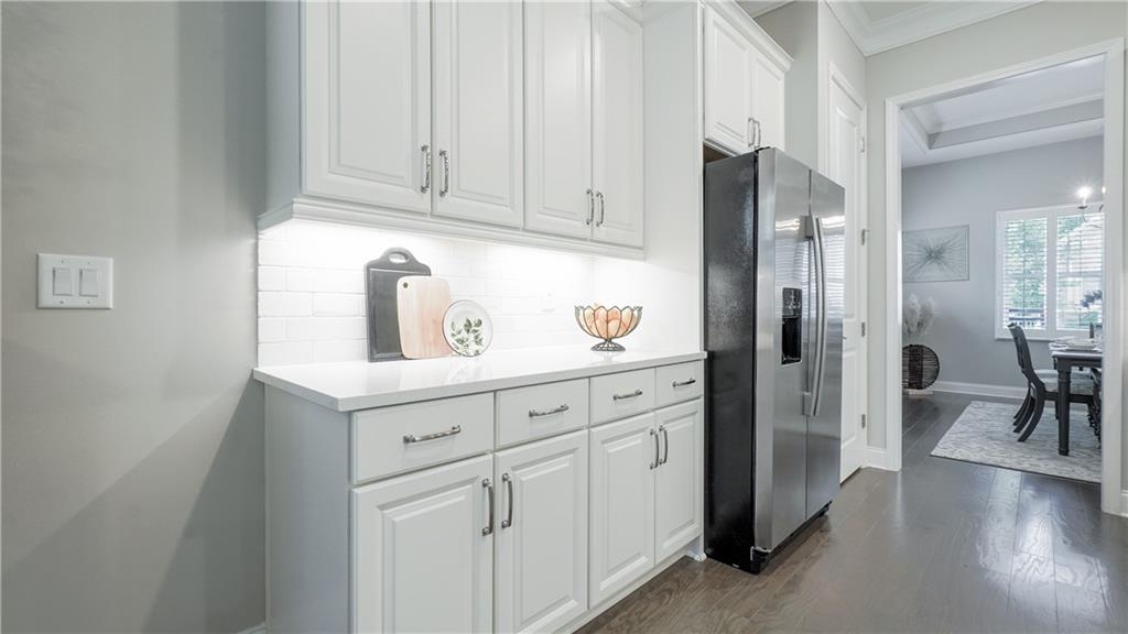 2625 Essex Glen Cove