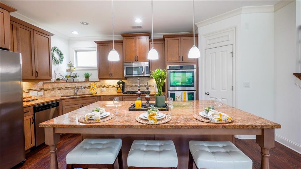 7005 Jamestown Drive