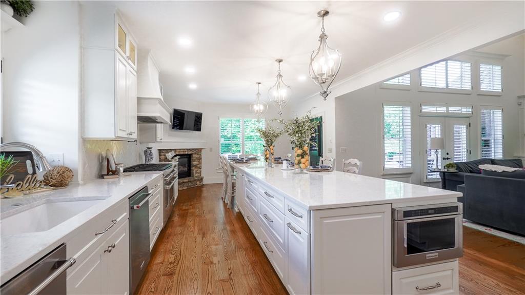 9075 Ivyshaw Landing