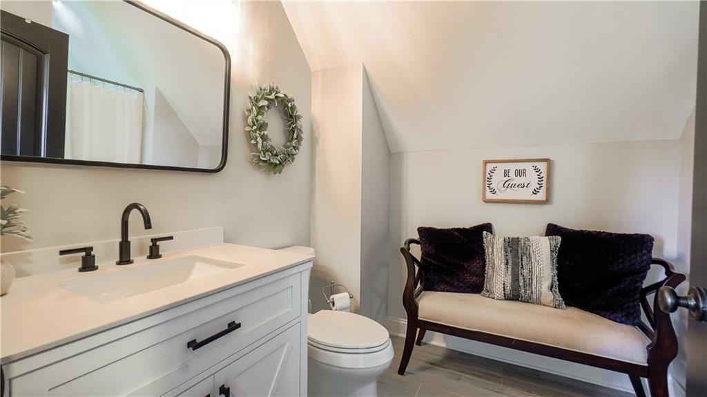 9075 Ivyshaw Landing