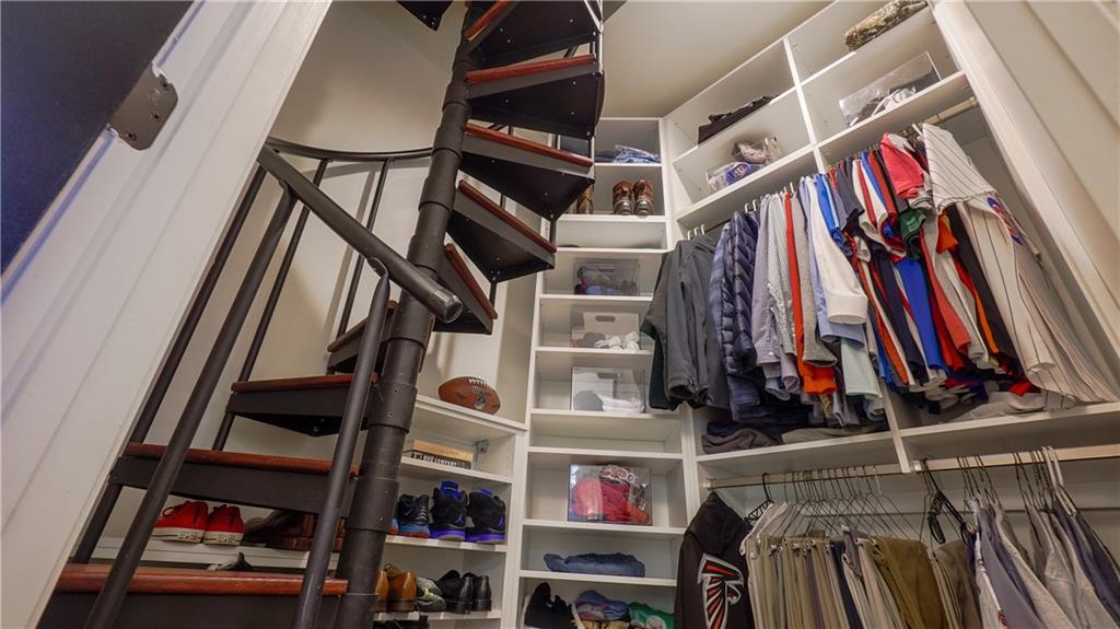 9075 Ivyshaw Landing