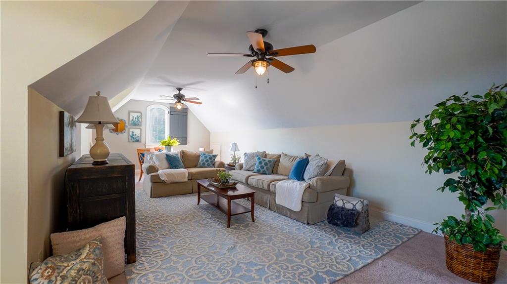 9075 Ivyshaw Landing