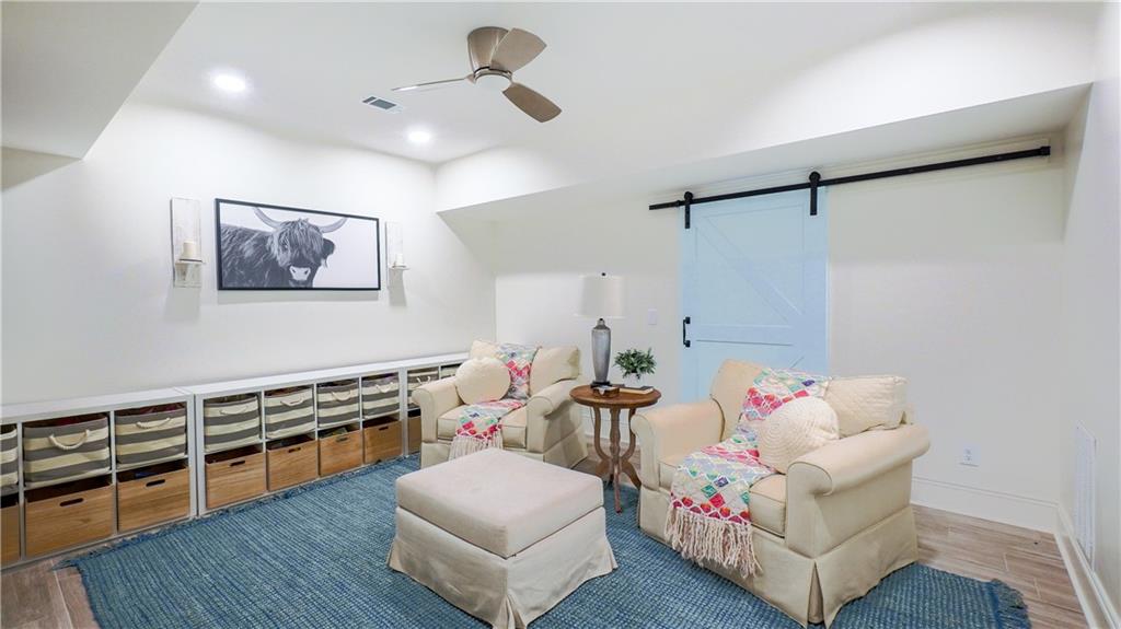 9075 Ivyshaw Landing