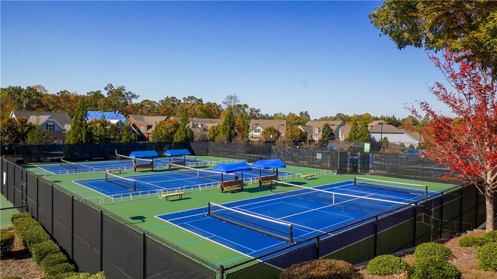 3619 Majestic Oak Drive SW