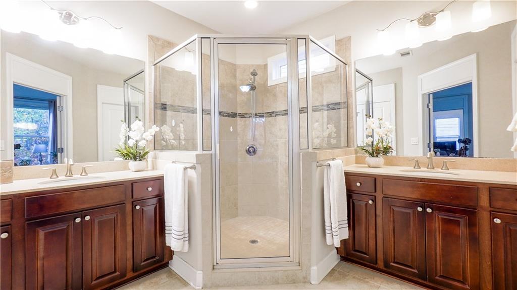 3619 Majestic Oak Drive SW