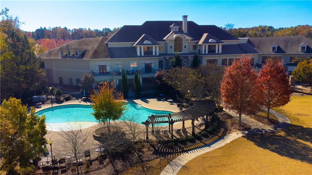 3619 Majestic Oak Drive SW