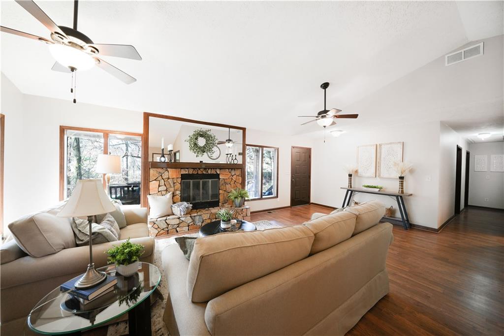 1298 Shiloh Trail NW