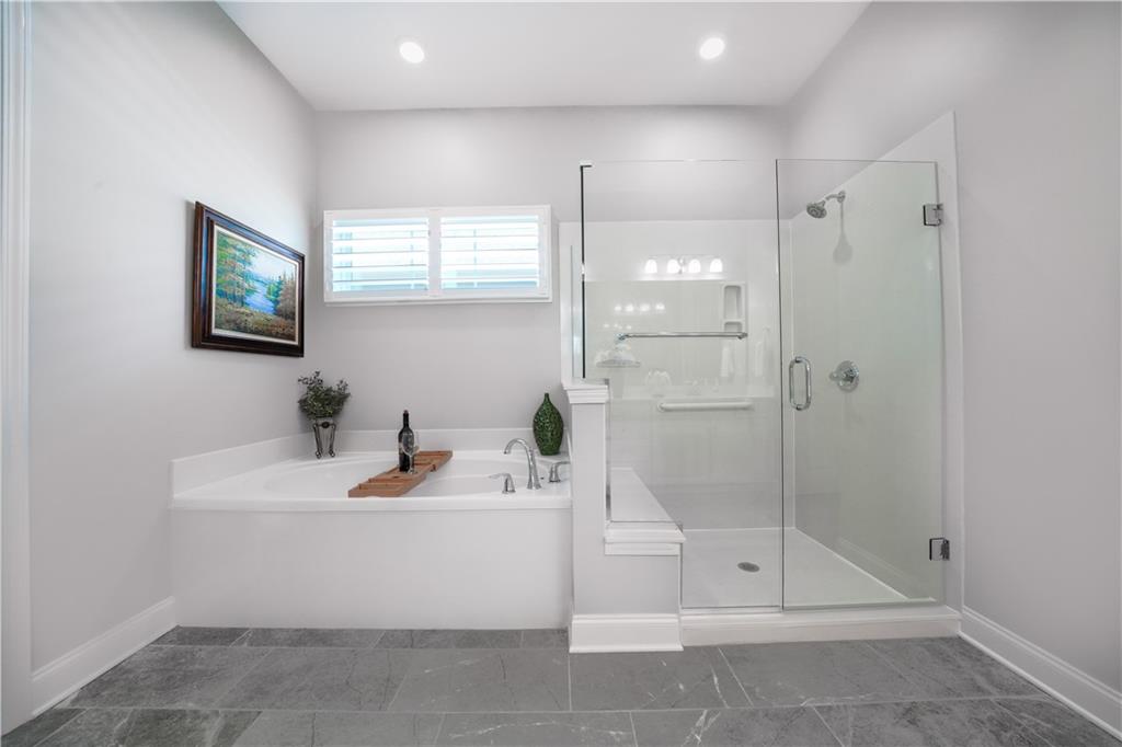 2540 Essex Glen Cove